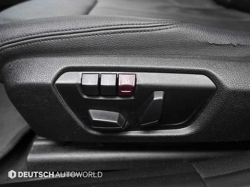 BMW 3시리즈 3시리즈 (F30) 320i 이미지 16