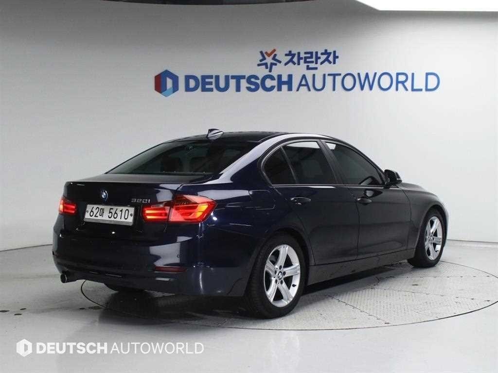 BMW 3시리즈 3시리즈 (F30) 320i 이미지 3