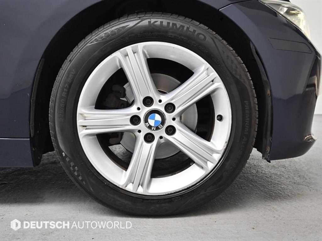 BMW 3시리즈 3시리즈 (F30) 320i 이미지 5