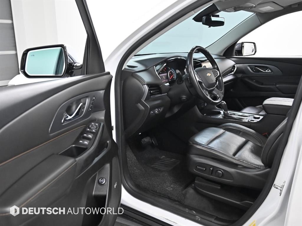 쉐보레 트래버스 3.6 AWD 레드라인 이미지 11