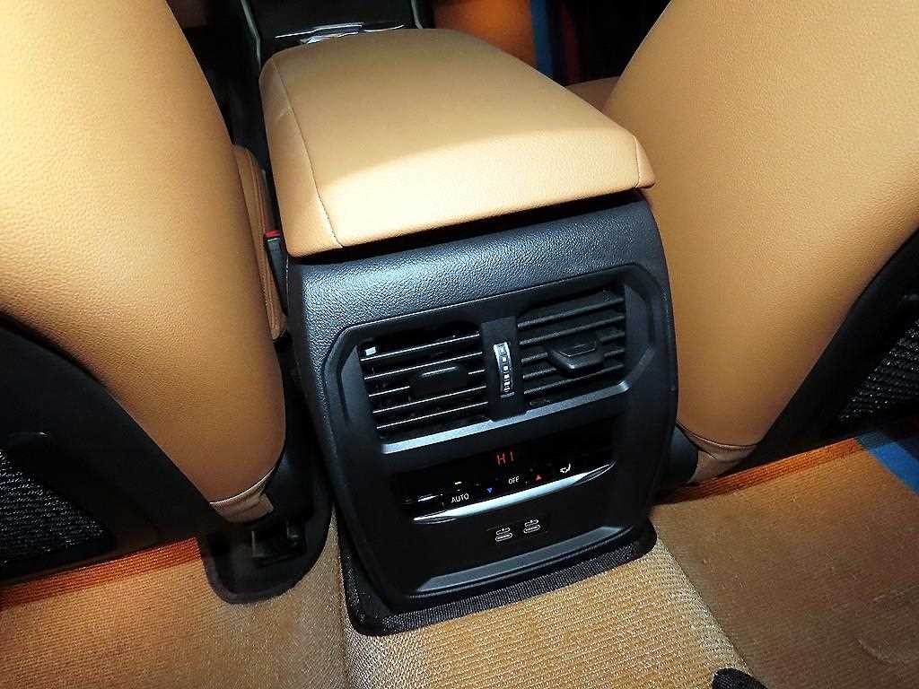 BMW 3시리즈 3시리즈 (G20) 320i 이미지 16