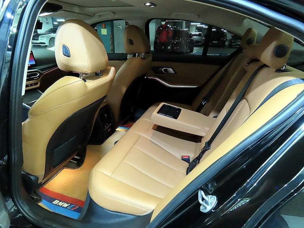BMW 3시리즈 3시리즈 (G20) 320i 이미지 7