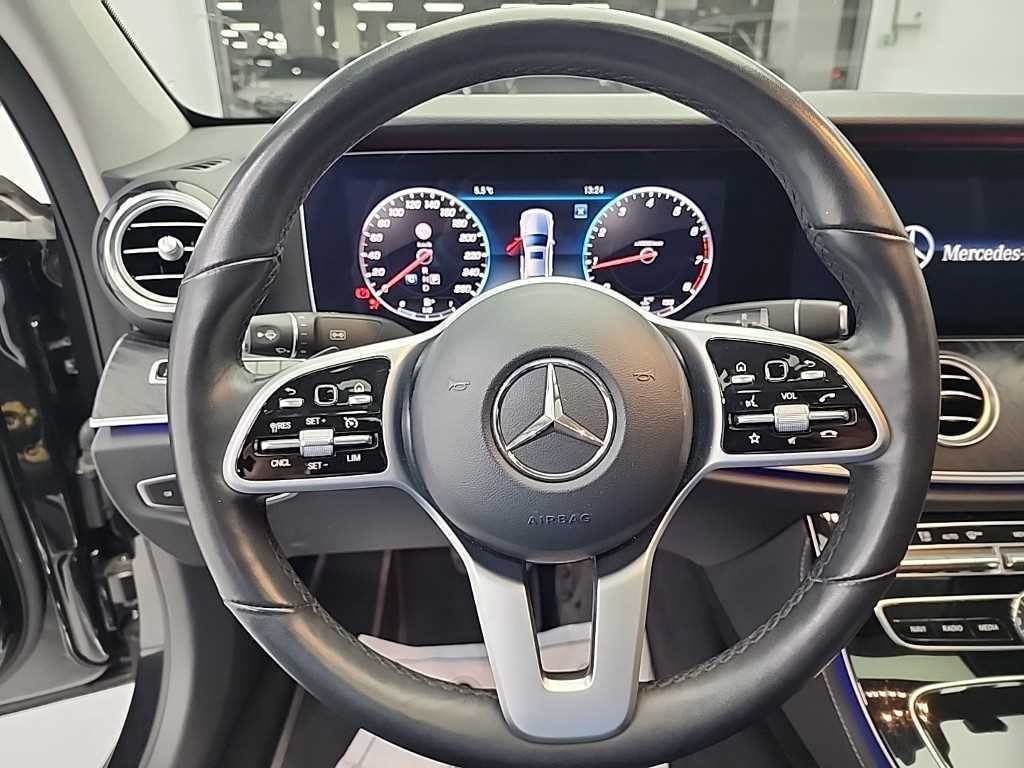 벤츠 E 클래스 E-클래스 W213 E300 4MATIC 아방가르드 이미지 10