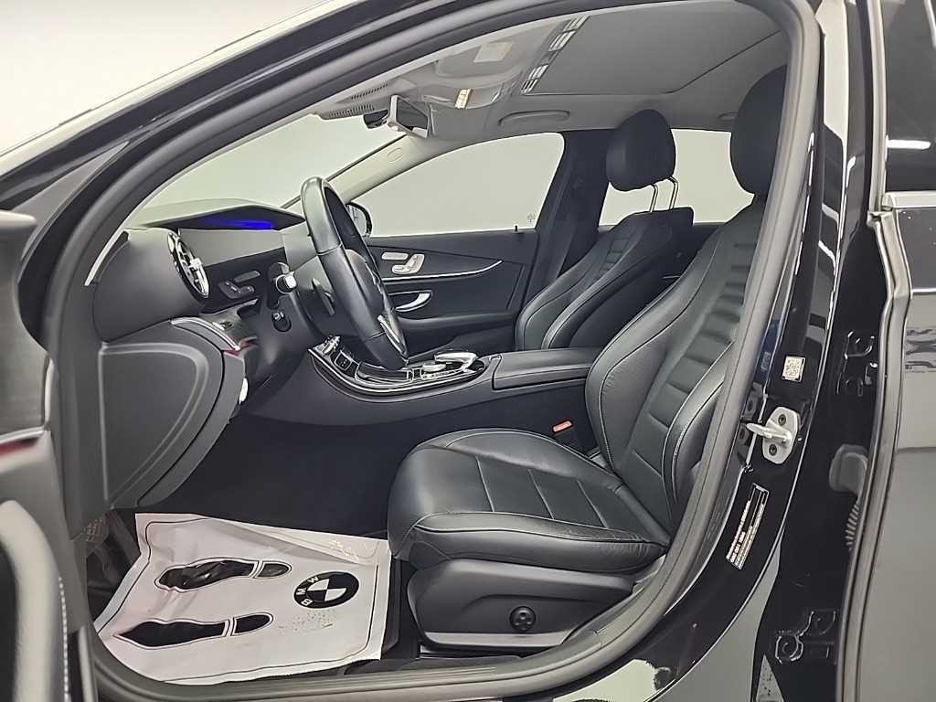 벤츠 E 클래스 E-클래스 W213 E300 4MATIC 아방가르드 이미지 12