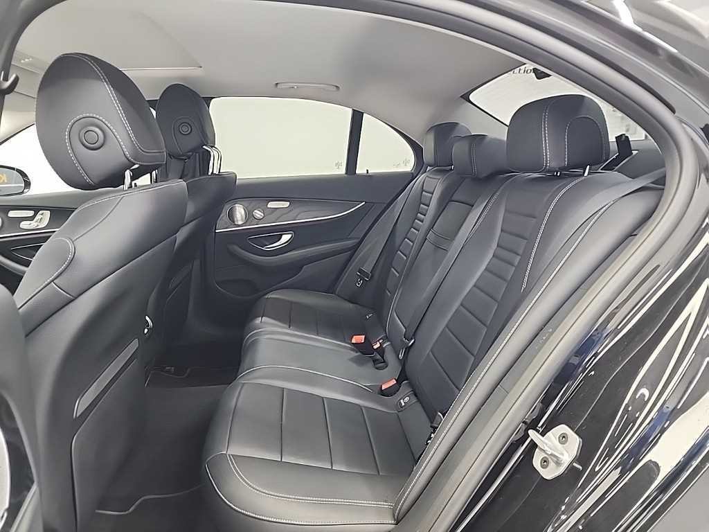 벤츠 E 클래스 E-클래스 W213 E300 4MATIC 아방가르드 이미지 13