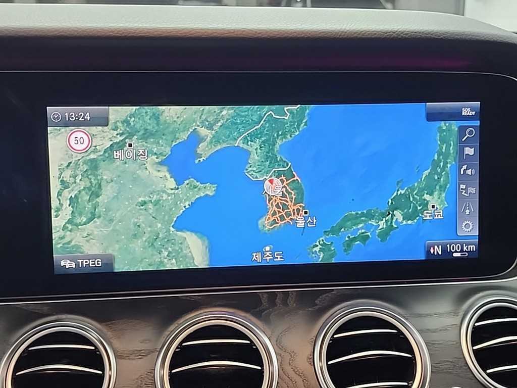 벤츠 E 클래스 E-클래스 W213 E300 4MATIC 아방가르드 이미지 17