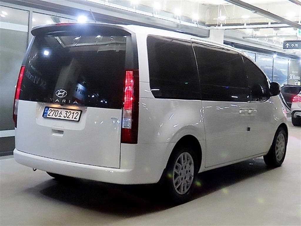 현대 스타리아 4WD 디젤 투어러 모던 이미지 4