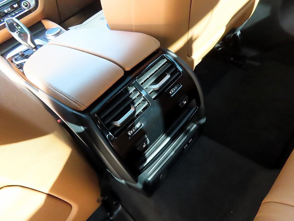 BMW 5시리즈 5시리즈 (G30) 520i M 스포츠 이미지 16