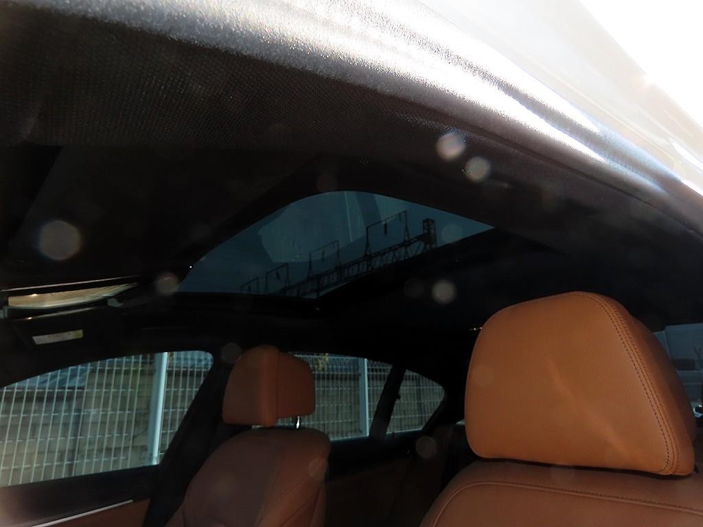 BMW 5시리즈 5시리즈 (G30) 520i M 스포츠 이미지 18