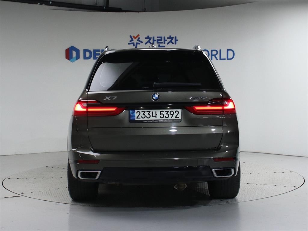 BMW X7 X7 (G07) xDrive 40i 디자인 퓨어 엑셀런스 6인승 이미지 4