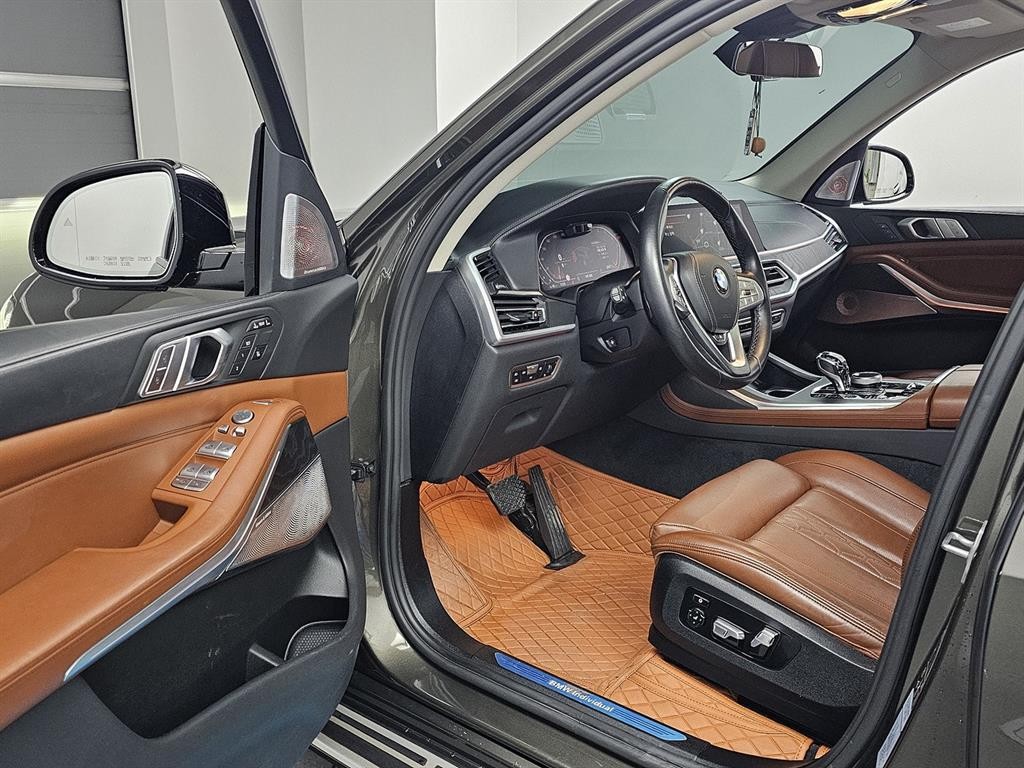 BMW X7 X7 (G07) xDrive 40i 디자인 퓨어 엑셀런스 6인승 이미지 9