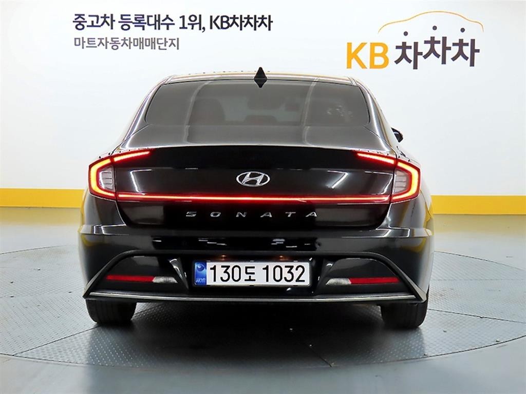 현대 쏘나타 쏘나타 (DN8) 2.0 프리미엄 패밀리 이미지 3