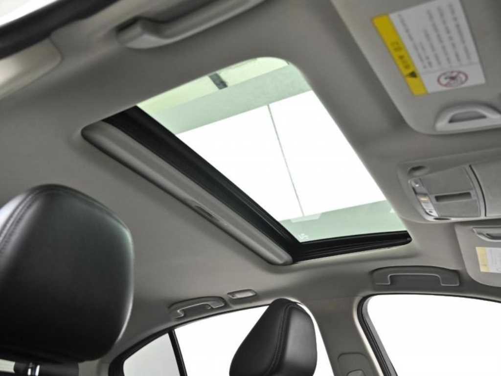 인피니티 Q Q50 2.2D 프리미엄 이미지 19