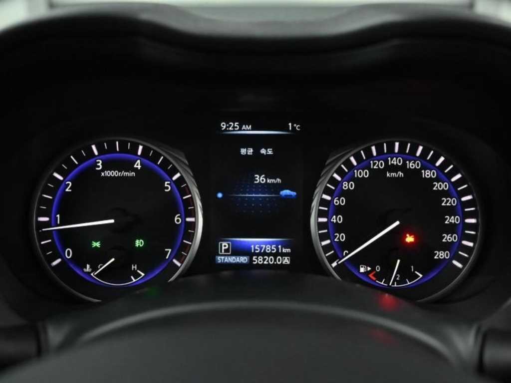 인피니티 Q Q50 2.2D 프리미엄 이미지 8