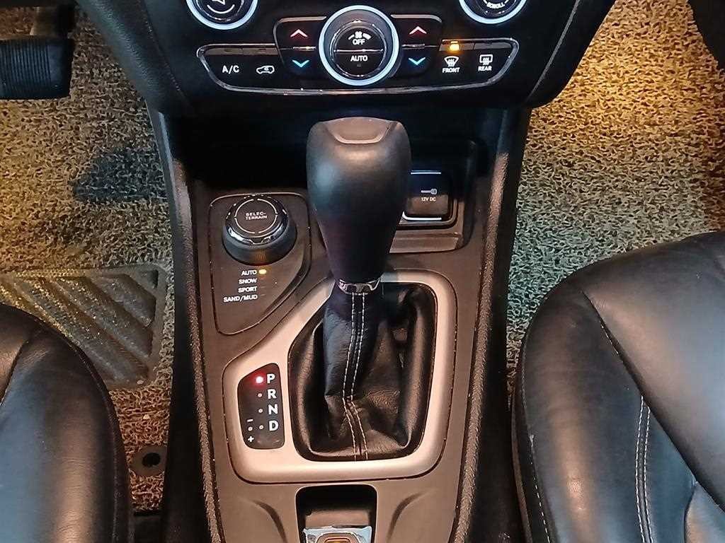 지프 체로키 체로키(KL) 2.4 론지튜드 AWD 이미지 14