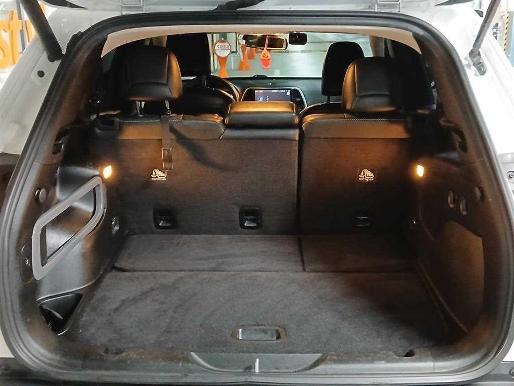지프 체로키 체로키(KL) 2.4 론지튜드 AWD 이미지 20