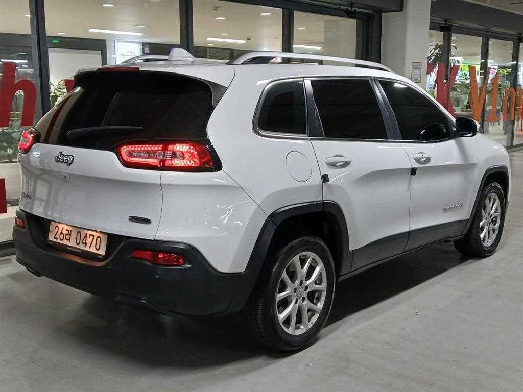 지프 체로키 체로키(KL) 2.4 론지튜드 AWD 이미지 4