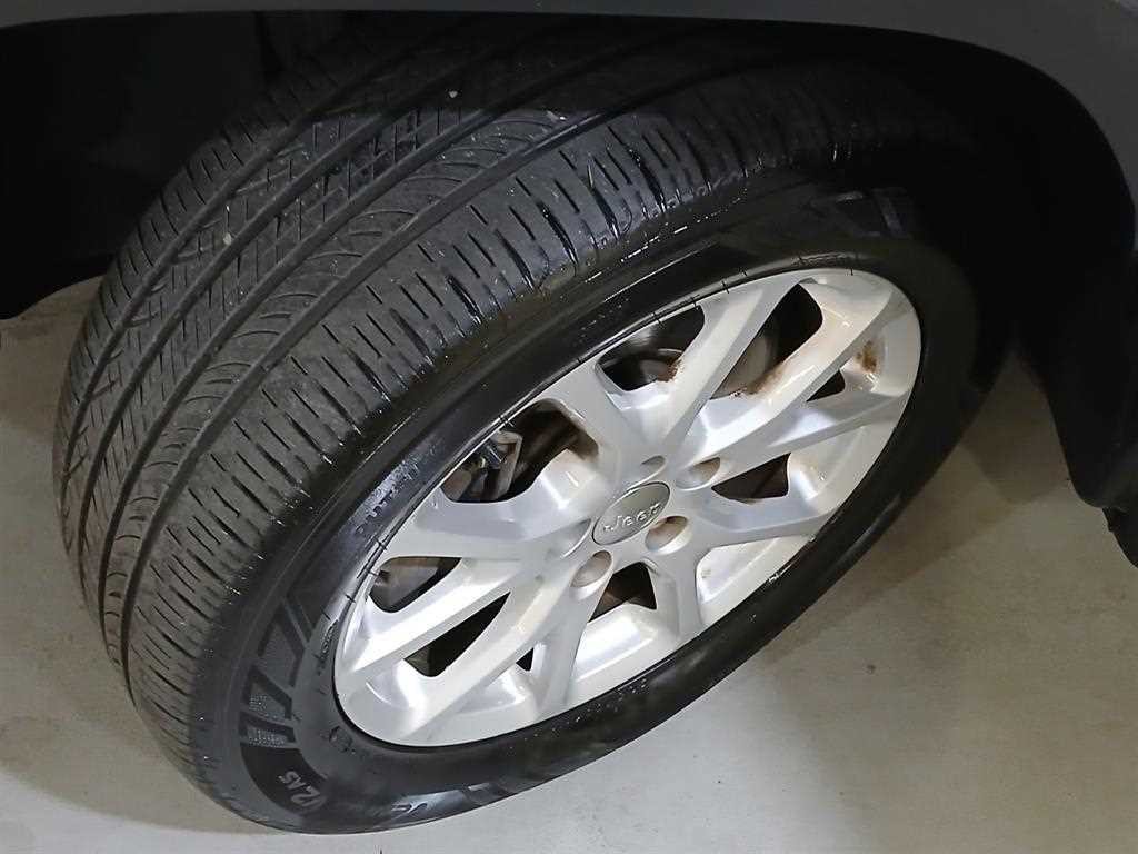 지프 체로키 체로키(KL) 2.4 론지튜드 AWD 이미지 8