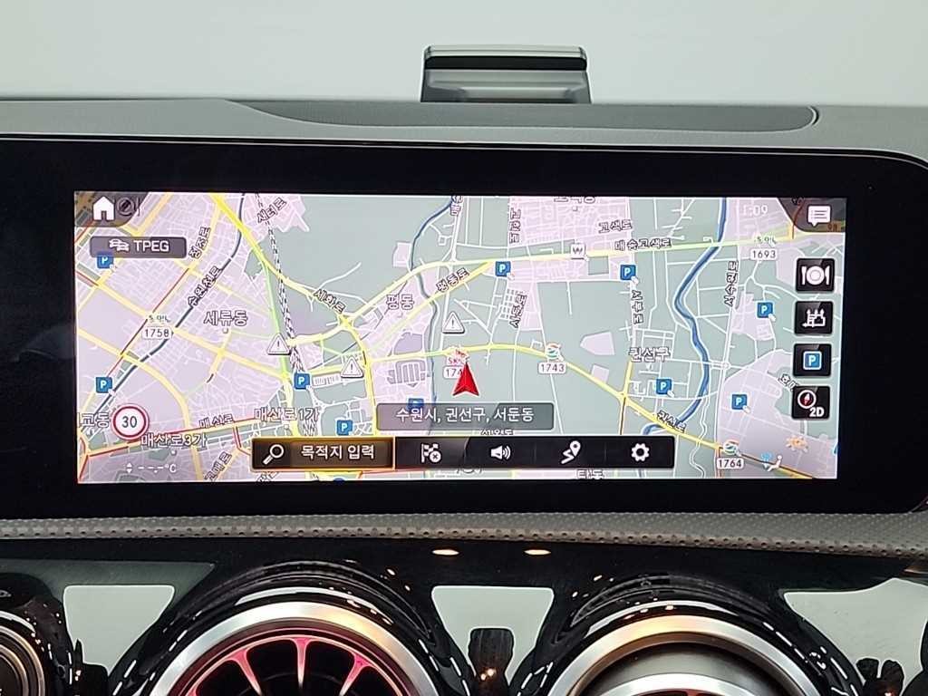 벤츠 A 클래스 A클래스 W177 AMG A45 4MATIC+ 해치백 이미지 14
