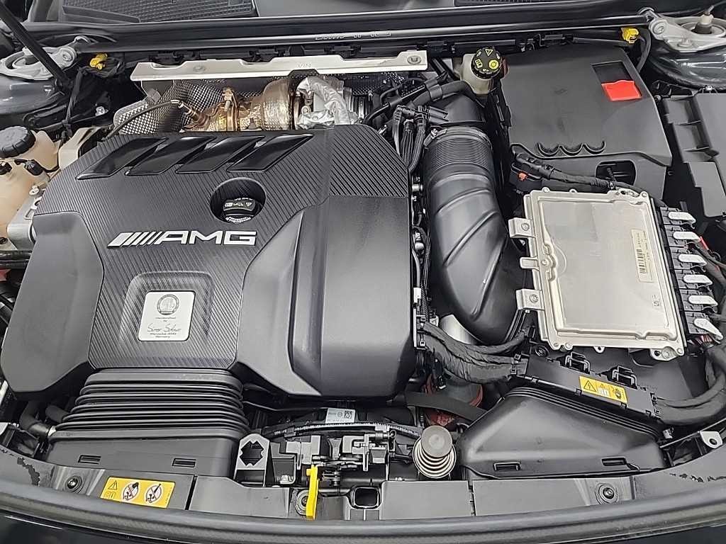 벤츠 A 클래스 A클래스 W177 AMG A45 4MATIC+ 해치백 이미지 5