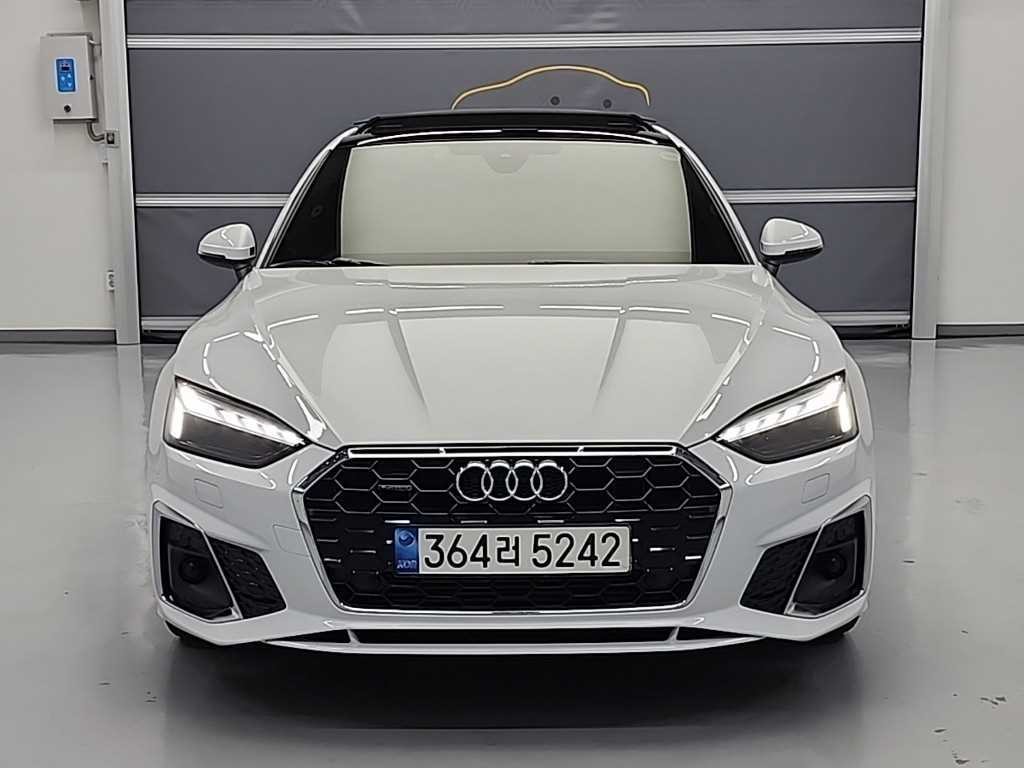 아우디 A5 A5 (F5) 40 TFSI 콰트로 프리미엄 스포트백 이미지 2