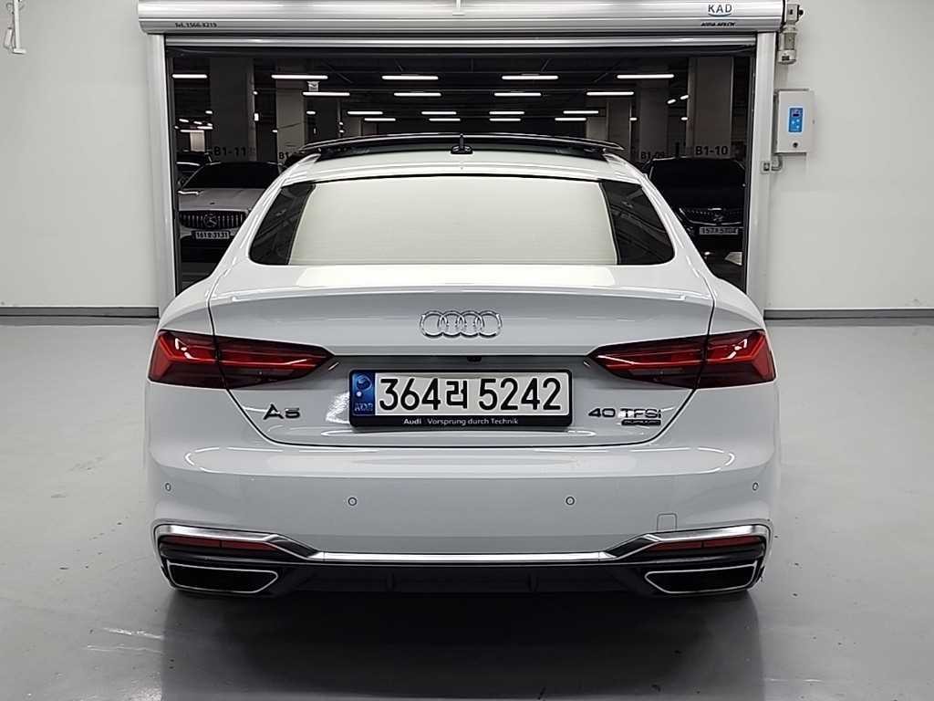 아우디 A5 A5 (F5) 40 TFSI 콰트로 프리미엄 스포트백 이미지 3