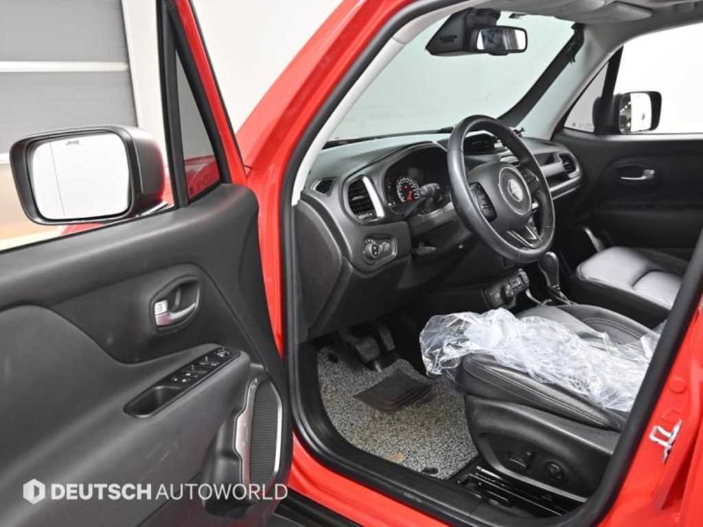 지프 레니게이드 2.4 리미티드 AWD 이미지 11
