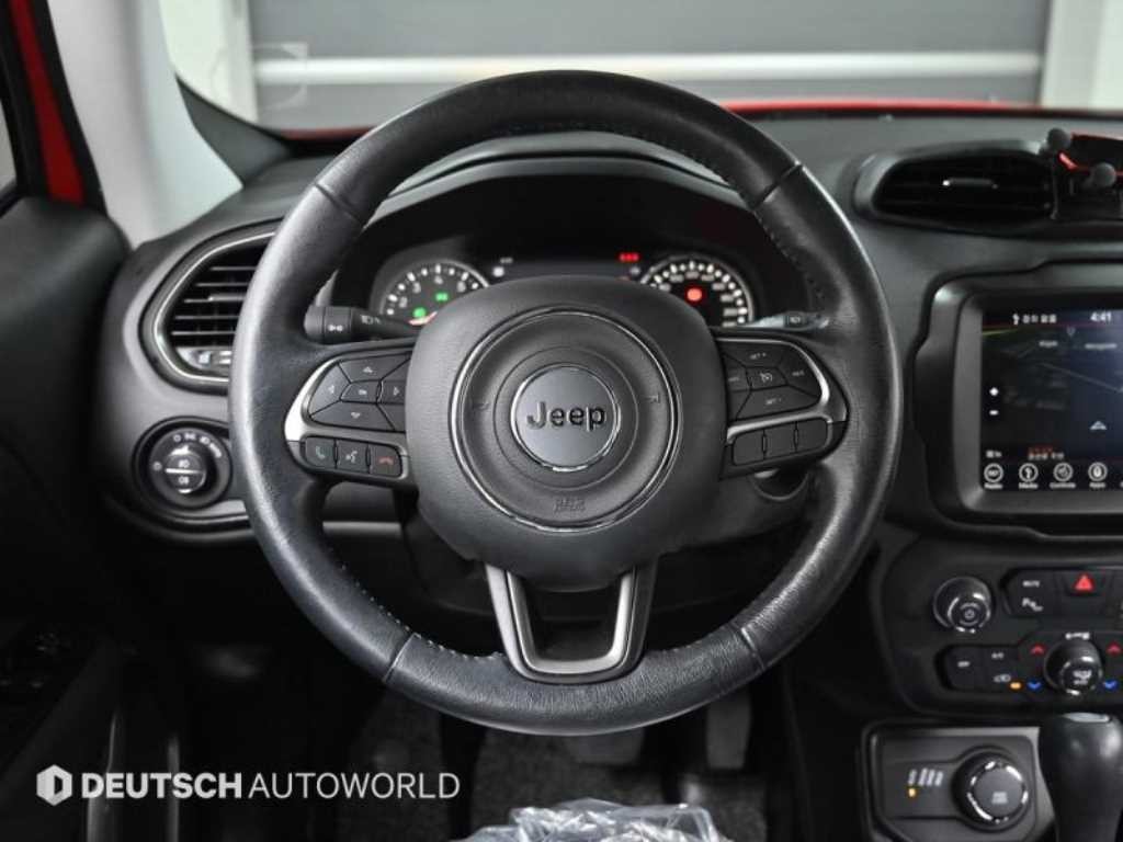 지프 레니게이드 2.4 리미티드 AWD 이미지 13