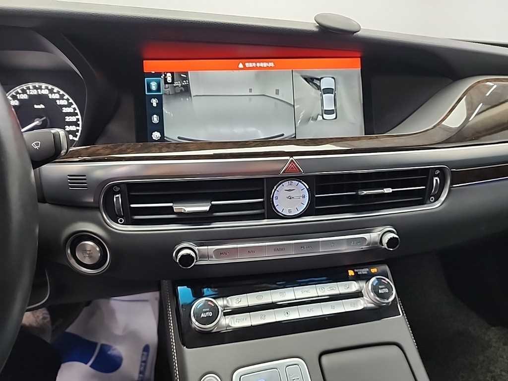 제네시스 G90 3.8 GDI AWD 프리미엄 럭셔리 이미지 10