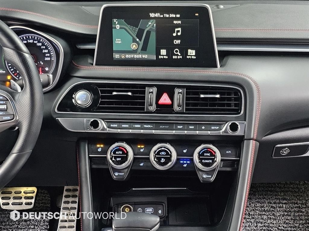 제네시스 G70 2.0T AWD 스포츠 패키지 이미지 14