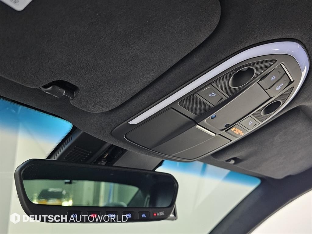 제네시스 G70 2.0T AWD 스포츠 패키지 이미지 19