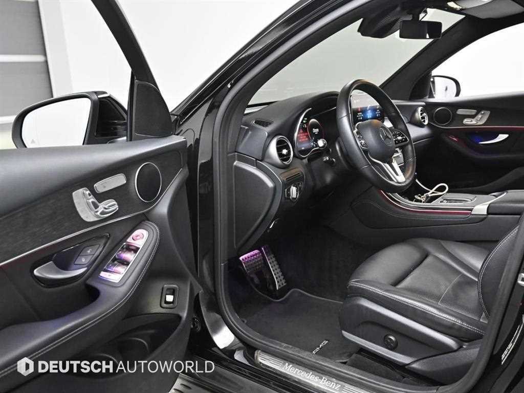 벤츠 GLC 클래스 GLC클래스 X253 GLC 300 4MATIC 쿠페 이미지 11