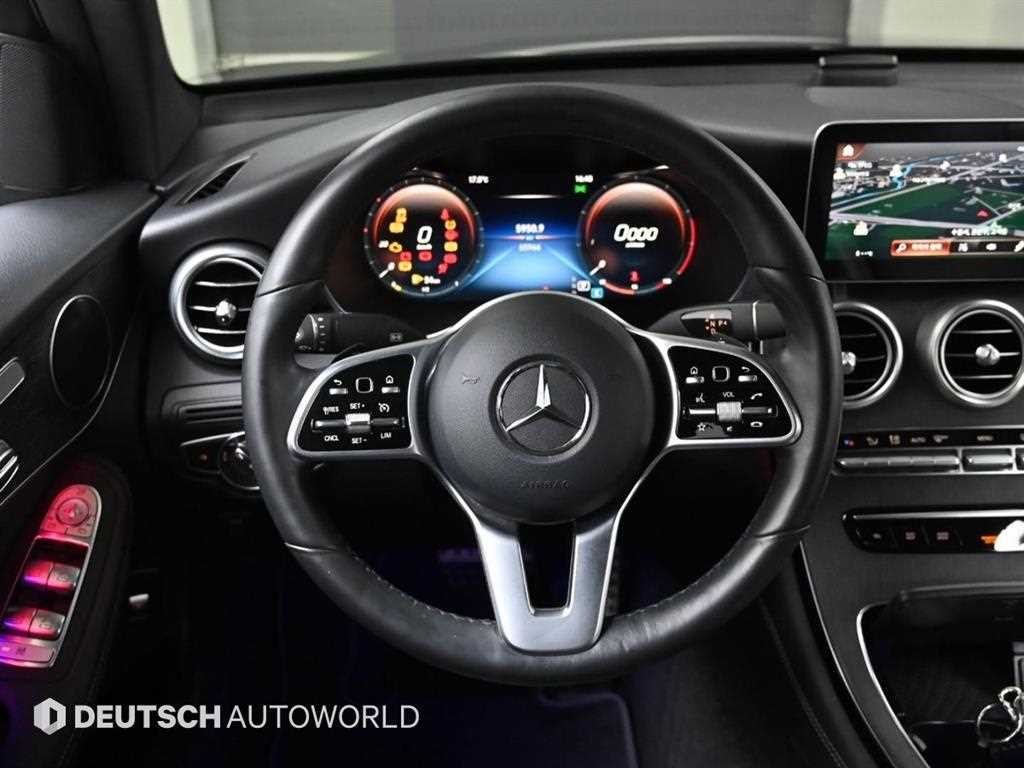 벤츠 GLC 클래스 GLC클래스 X253 GLC 300 4MATIC 쿠페 이미지 13