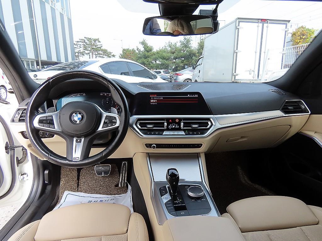 BMW 3시리즈 3시리즈 (G20) 320d xDrive M 스포츠 이미지 7