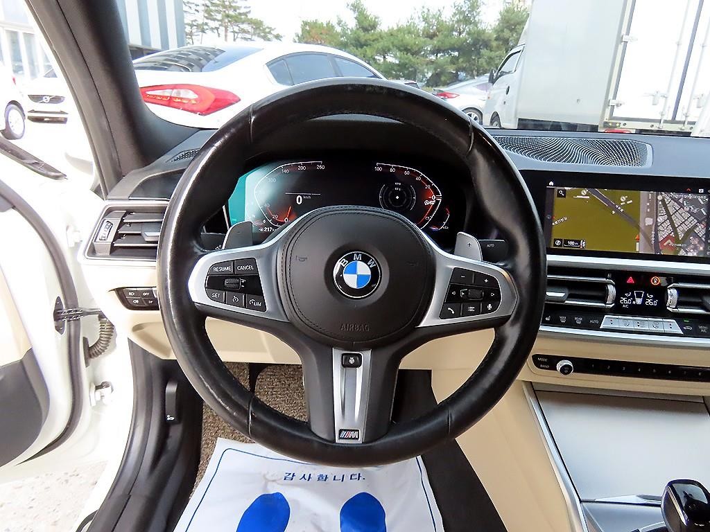 BMW 3시리즈 3시리즈 (G20) 320d xDrive M 스포츠 이미지 8