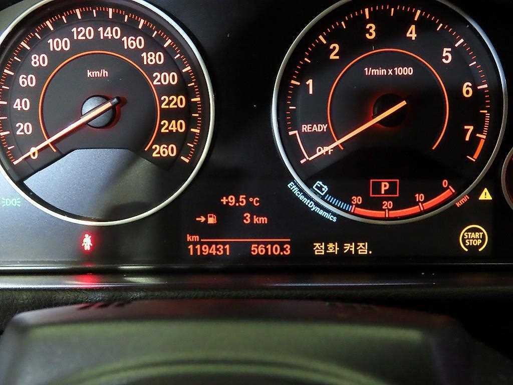 BMW 4시리즈 4시리즈 (F32) 428i 컨버터블 비전 100 이미지 12