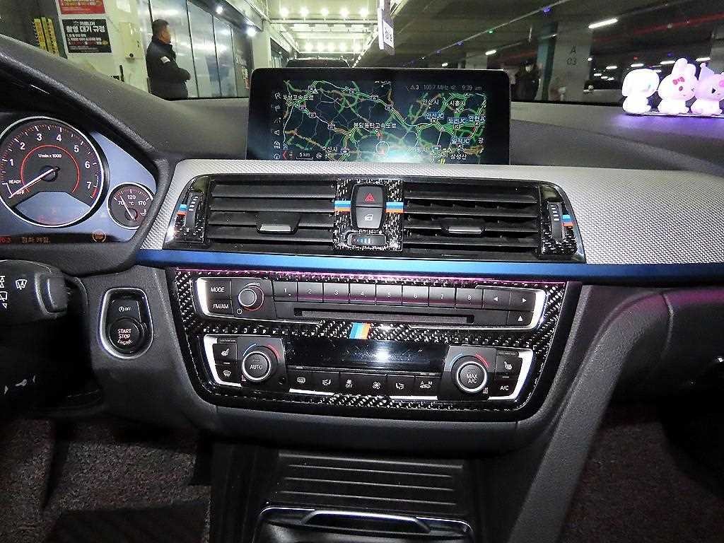 BMW 4시리즈 4시리즈 (F32) 428i 컨버터블 비전 100 이미지 14