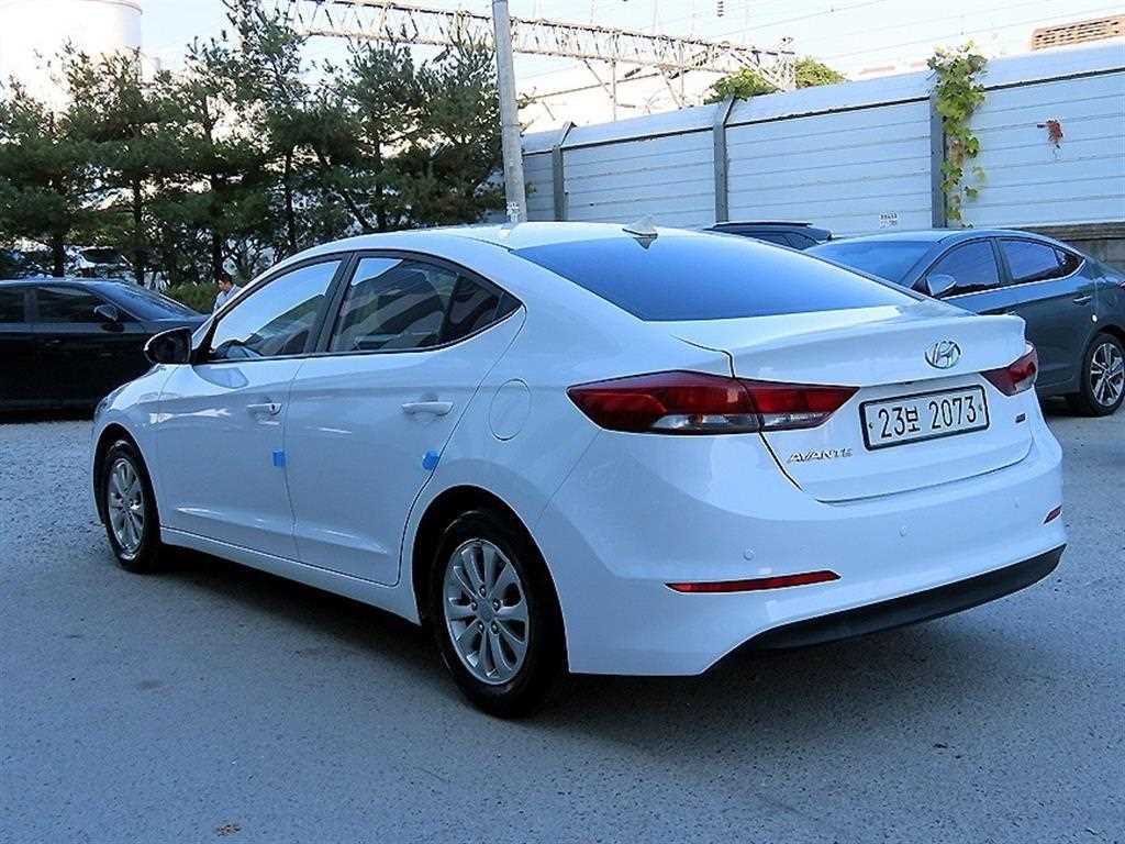 현대 아반떼 아반떼 AD 1.6 GDI 스타일 이미지 3