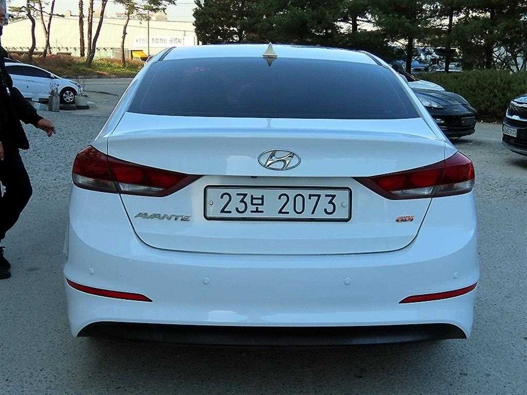 현대 아반떼 아반떼 AD 1.6 GDI 스타일 이미지 4