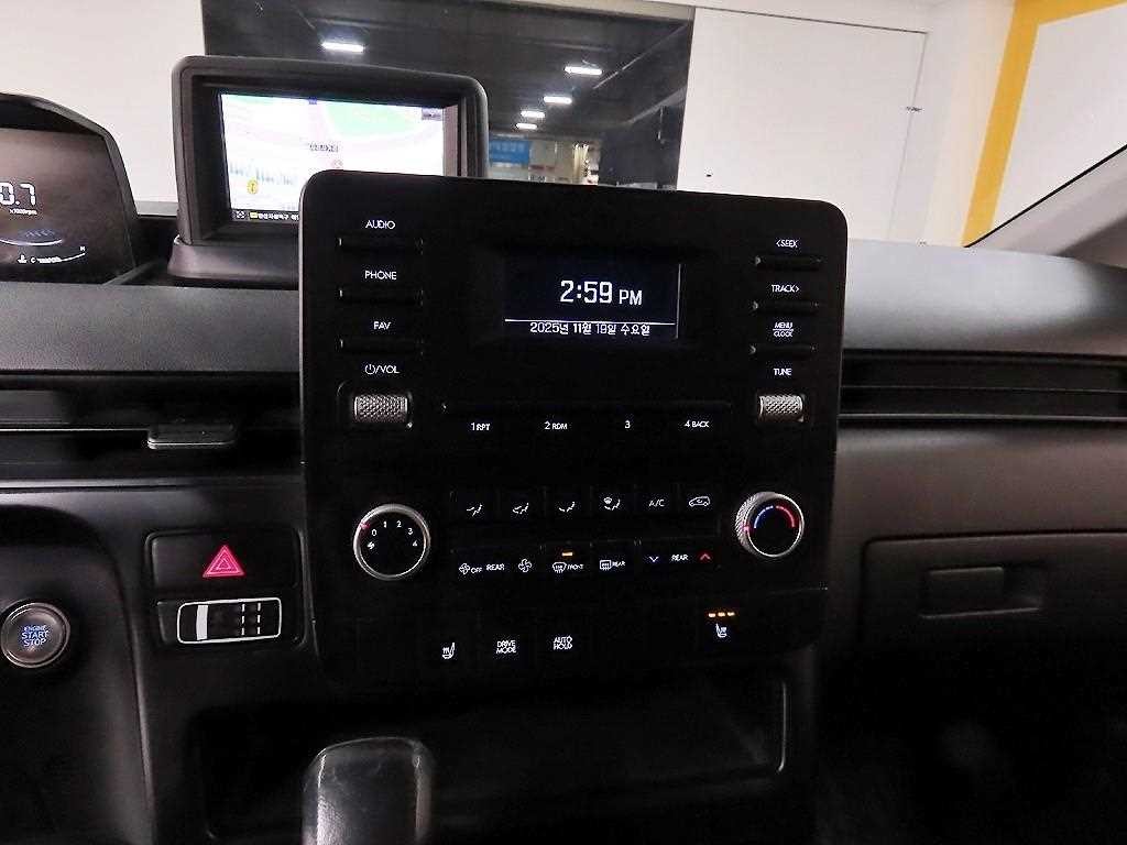 현대 스타리아 2WD 디젤 투어러 모던 이미지 14