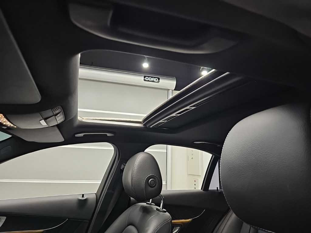벤츠 C 클래스 C클래스 W205 C200 AMG LINE 이미지 13