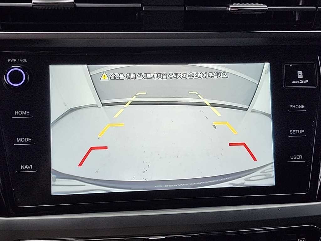 KG모빌리티(쌍용) 코란도 뷰티풀코란도 2WD 가솔린 1.5 C5 플러스 이미지 15