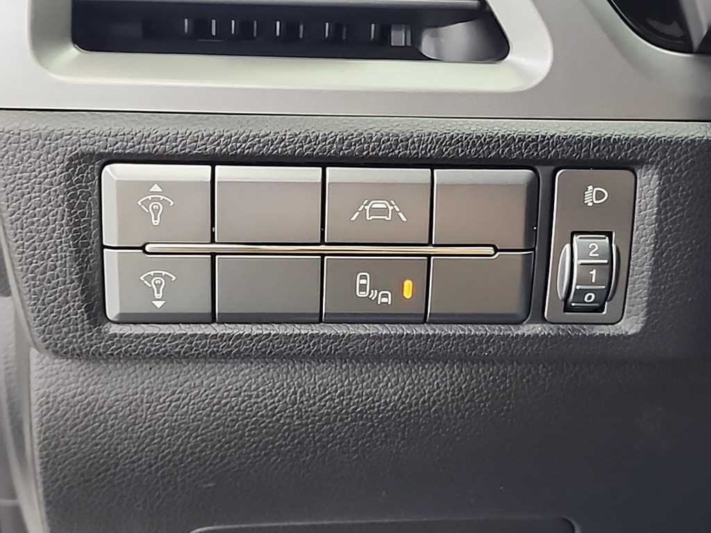 KG모빌리티(쌍용) 코란도 뷰티풀코란도 2WD 가솔린 1.5 C5 플러스 이미지 18