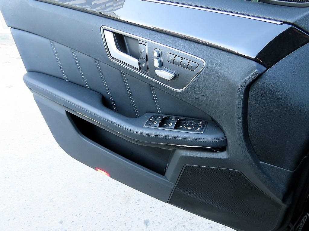 벤츠 E 클래스 E-클래스 W212 E220 블루텍 아방가르드 이미지 12