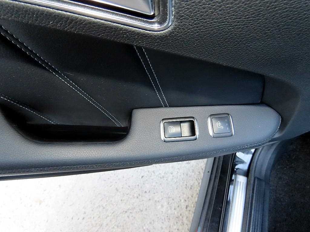 벤츠 E 클래스 E-클래스 W212 E220 블루텍 아방가르드 이미지 16