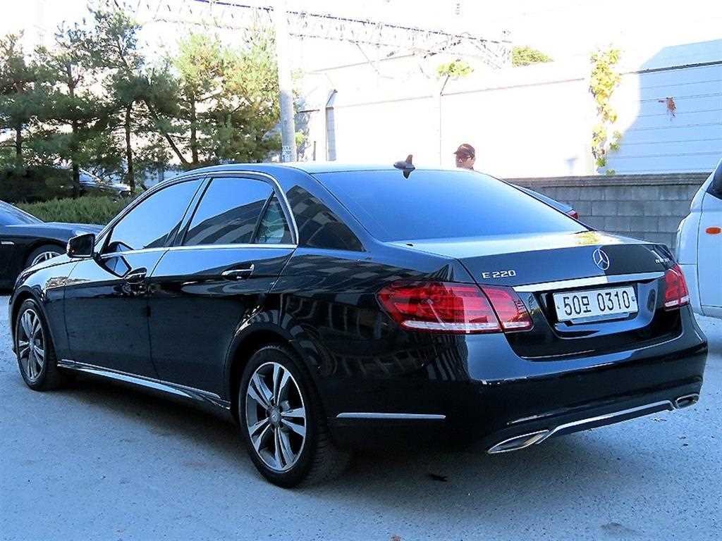벤츠 E 클래스 E-클래스 W212 E220 블루텍 아방가르드 이미지 3
