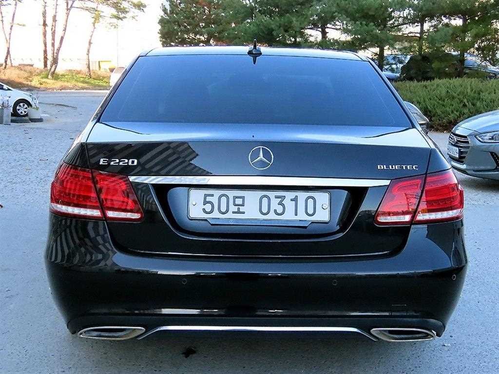 벤츠 E 클래스 E-클래스 W212 E220 블루텍 아방가르드 이미지 4