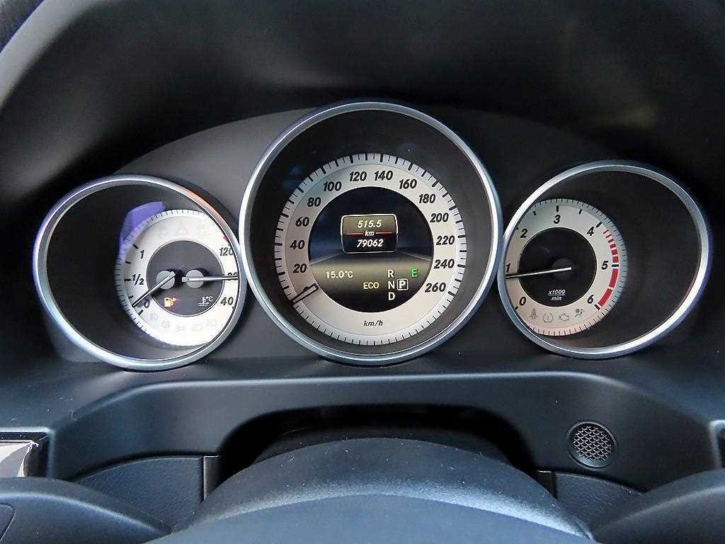 벤츠 E 클래스 E-클래스 W212 E220 블루텍 아방가르드 이미지 9
