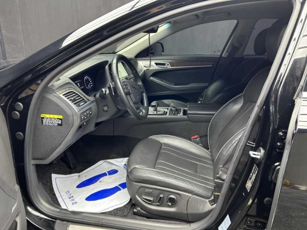 제네시스 G80 3.3 GDI AWD 프리미엄 럭셔리 이미지 6