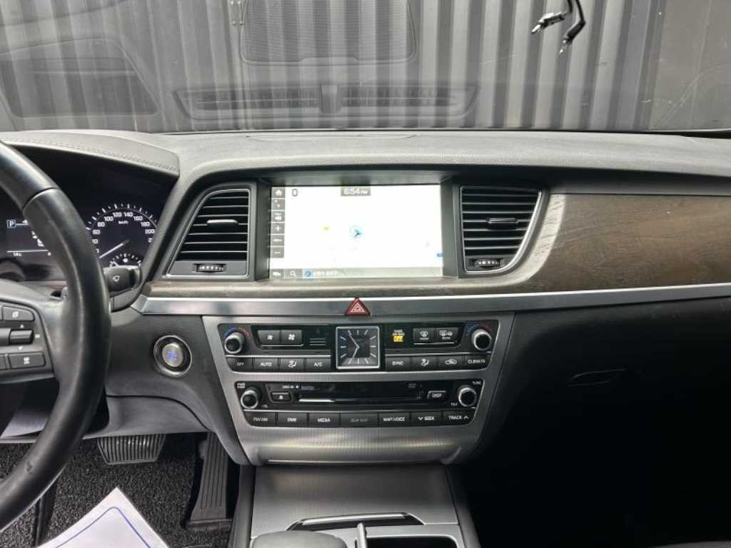 제네시스 G80 3.3 GDI AWD 프리미엄 럭셔리 이미지 9